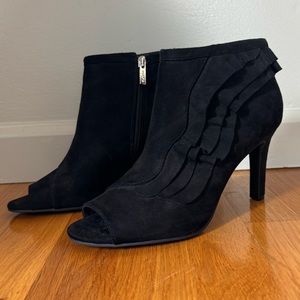 UNISA women’s black heels size 8